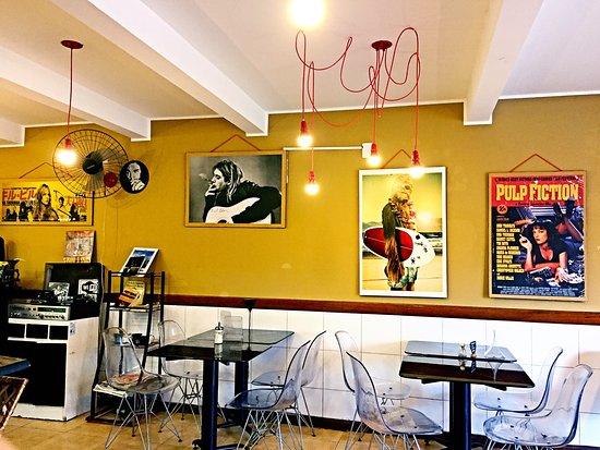 Cafeina Cafe Bistro